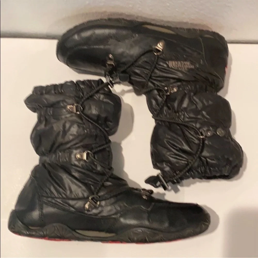 Authentic The North face designer waterproof winter boots size 7